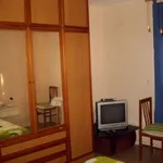 Rent a room in Valencia']