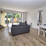 Rent 4 bedroom house in Woking