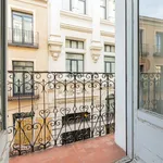 Rent 4 bedroom apartment in Madrid