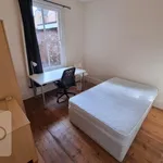 Rent 6 bedroom house in West Midlands