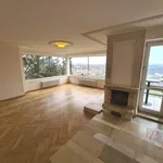 Pronajměte si 4 ložnic/e byt o rozloze 117 m² v Prague