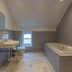 Rent 5 bedroom house in Wales