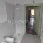 Rent 2 bedroom apartment of 100 m² in Costa Volpino