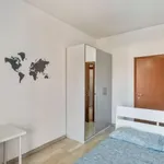 Rent a room in milan