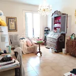 Rent 4 bedroom apartment of 90 m² in Firenze