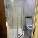 Rent 4 bedroom flat in Leicester