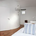 Alugar 2 quarto apartamento de 102 m² em Cascais