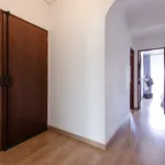 Rent 2 bedroom apartment of 85 m² in Lisboa