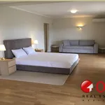 Rent 3 bedroom house of 300 m² in Γλυφάδα