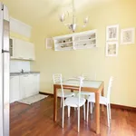 Rent 2 bedroom apartment of 90 m² in Florence