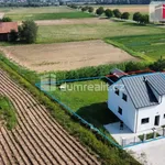 Pronajměte si 1 ložnic/e dům o rozloze 340 m² v Křenek