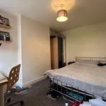 Rent 6 bedroom house in East Midlands