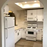 Rent 2 bedroom house in North Hollywood