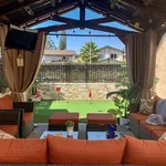 Rent 3 bedroom house in North Hollywood