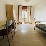 Rent 2 bedroom apartment of 90 m² in Milano