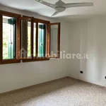 Rent 4 bedroom house of 200 m² in Torri di Quartesolo