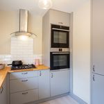 Rent 2 bedroom flat in Weybridge