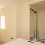 Rent 2 bedroom flat in Glasgow