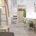 Rent 4 bedroom apartment in Barcelona