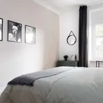 Rent 2 bedroom apartment of 78 m² in berlin