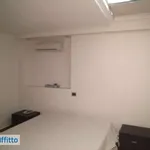 Affitto 2 camera appartamento di 45 m² in Naples