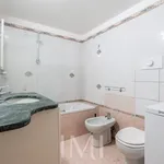 Rent 2 bedroom apartment of 50 m² in Milano