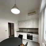 Affitto 2 camera appartamento di 75 m² in Firenze