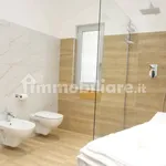 Rent 5 bedroom apartment of 120 m² in Bari