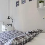 Rent 5 bedroom apartment in Milan