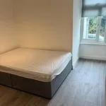 Flat to rent in Watford, Herts WD18