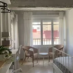 Rent a room of 120 m² in alicante