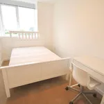 Rent 2 bedroom flat in Portsmouth