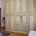 Rent a room of 120 m² in rome