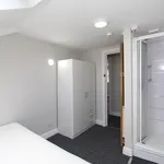 Rent 2 bedroom flat in Wales