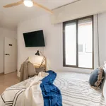 Rent 3 bedroom apartment in Barcelona