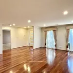 Rent 3 bedroom house in Melbourne