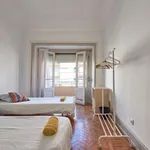 Rent 11 bedroom apartment in Lisbon