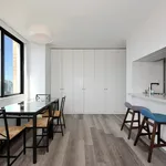 Rent 2 bedroom apartment in Manhattan