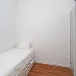 Rent a room in lisbon