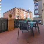 Alquilo 4 dormitorio apartamento de 120 m² en Oviedo