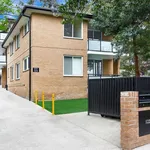 Rent 3 bedroom apartment in Sydney