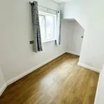 Rent 4 bedroom flat in Wales