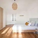 Rent a room in lisbon