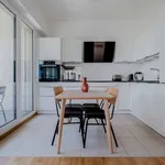 Miete 2 Schlafzimmer wohnung von 926 m² in Berlin