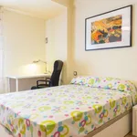 Rent a room of 120 m² in madrid