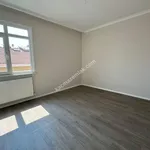 Rent 4 bedroom apartment of 95 m² in İstanbul