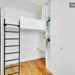 Rent 2 bedroom apartment of 74 m² in Paris