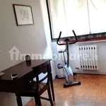 Rent 4 bedroom apartment of 90 m² in Ancona