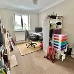 Rent 3 bedroom flat in South West England