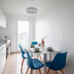 Rent 4 bedroom apartment in Paris